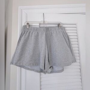 Automet Heather Grey Sweatshorts with Pockets
